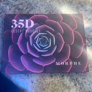 35D Desert Bouquet Morphe pallet no box